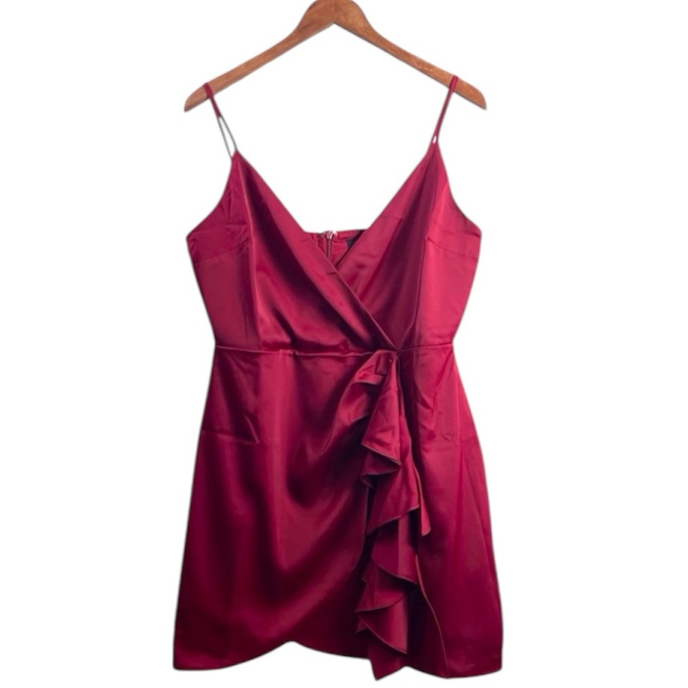 NWT LuLus Ruffle Dress LG Cranberry Contemporary Romantic Mini Maroon Classy